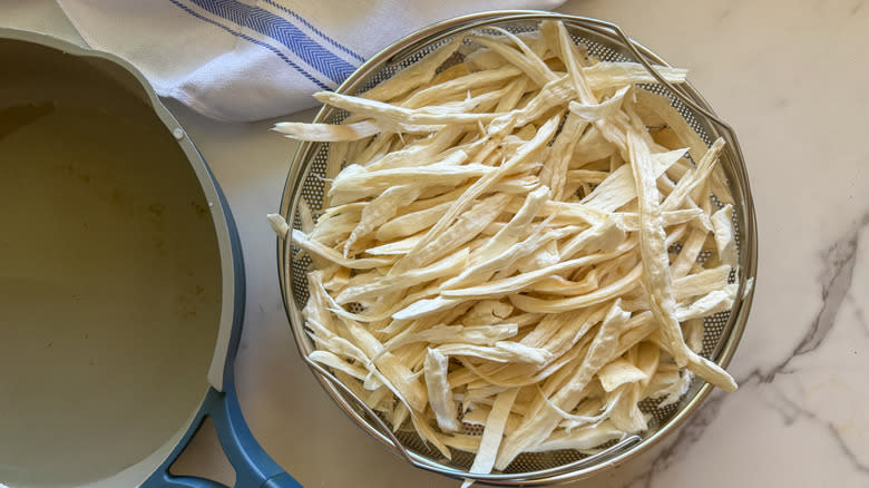 shredded mushrooms in steamer