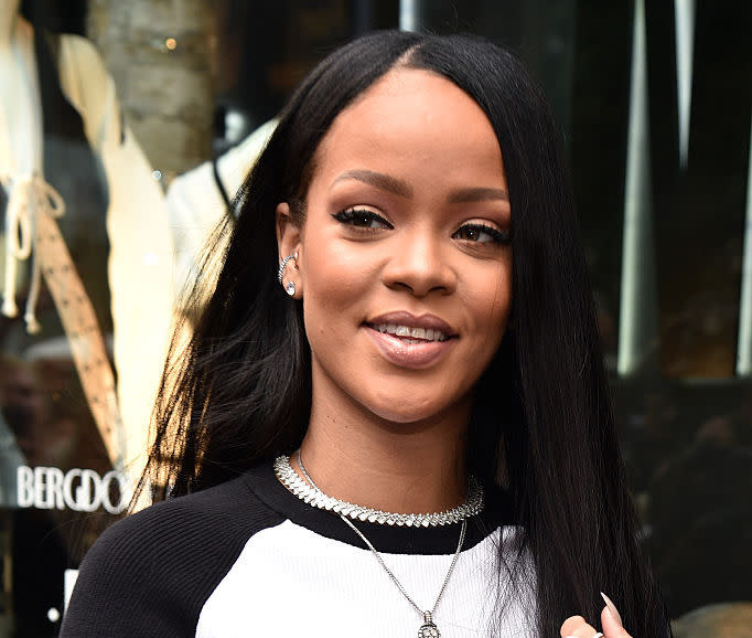 Rihanna endorses Hillary Clinton in the coolest, most Rihanna-y way possible