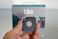 Tile Pro è subito attivo e permette di ritrovare l’oggetto in un raggio d’azione di 90 metri sfruttando il collegamento bluetooth.