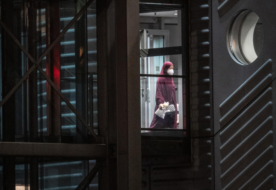 Die Dschihadistinnen wurden in einem abgeschirmten Bereich der Bundespolizei am Flughafen Frankfurt empfangen (Bild: Boris Roessler/dpa)