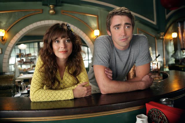 ADAM TAYLOR/ABC Anna Friel and Lee Pace on 'Pushing Daisies'