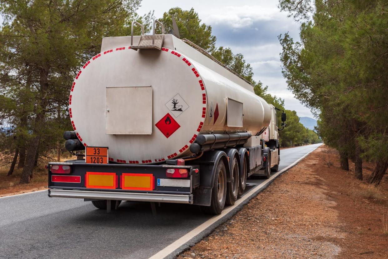 Hazardous materials regulations make sure that the vehicles carrying them have the right labels. <a href="https://www.gettyimages.com/detail/photo/view-from-the-driving-position-of-a-truck-driving-royalty-free-image/1472992445?phrase=hazardous+materials+transport&adppopup=true" rel="nofollow noopener" target="_blank" data-ylk="slk:Miguel Perfectti/iStock via Getty Images Plus;elm:context_link;itc:0;sec:content-canvas" class="link ">Miguel Perfectti/iStock via Getty Images Plus</a>