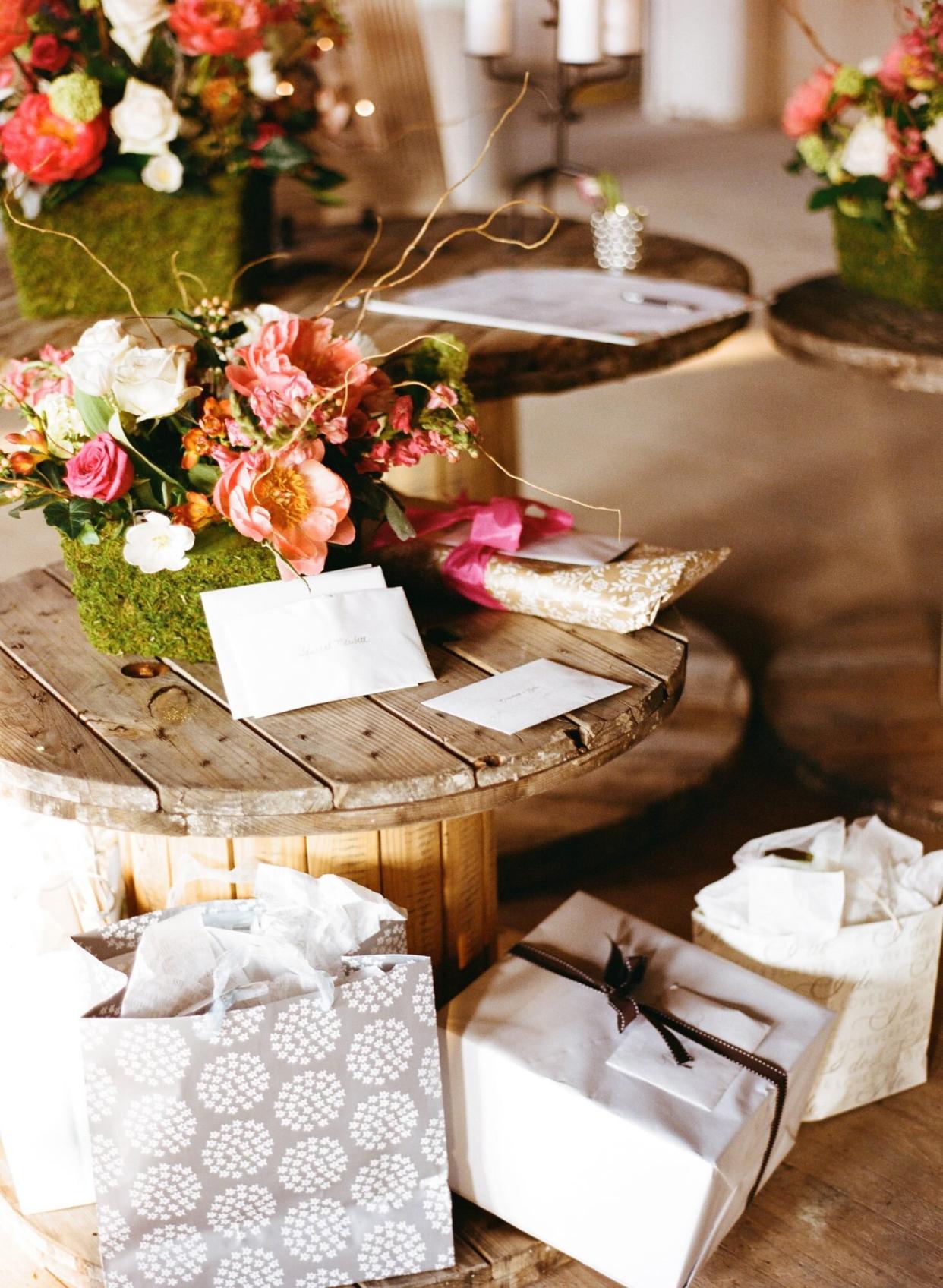 wedding gift table