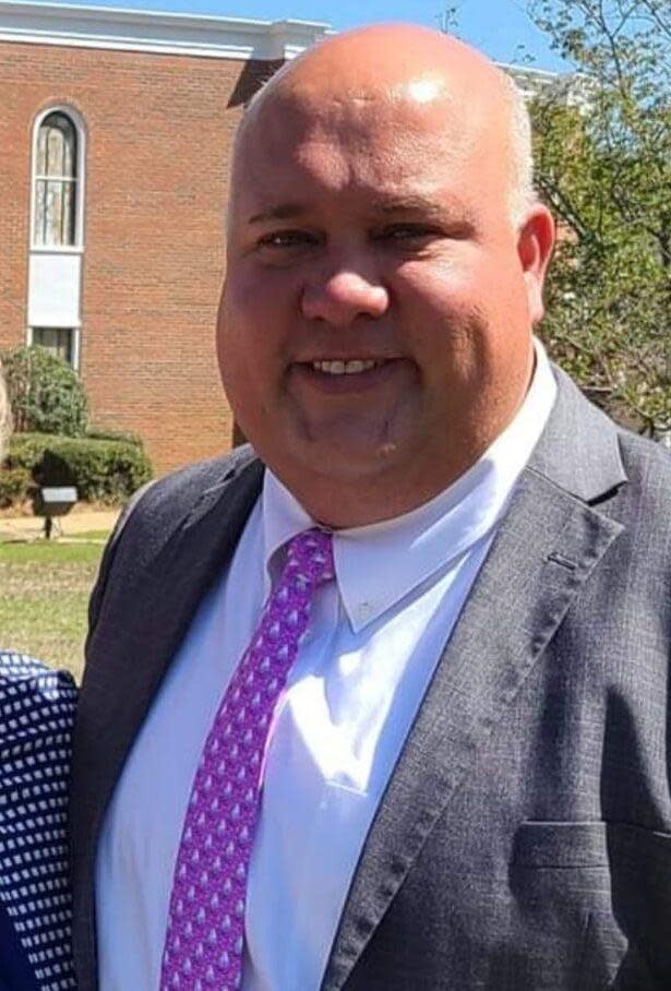 F.L. 'Bubba' Copeland, Alabama mayor and pastor, kills himself