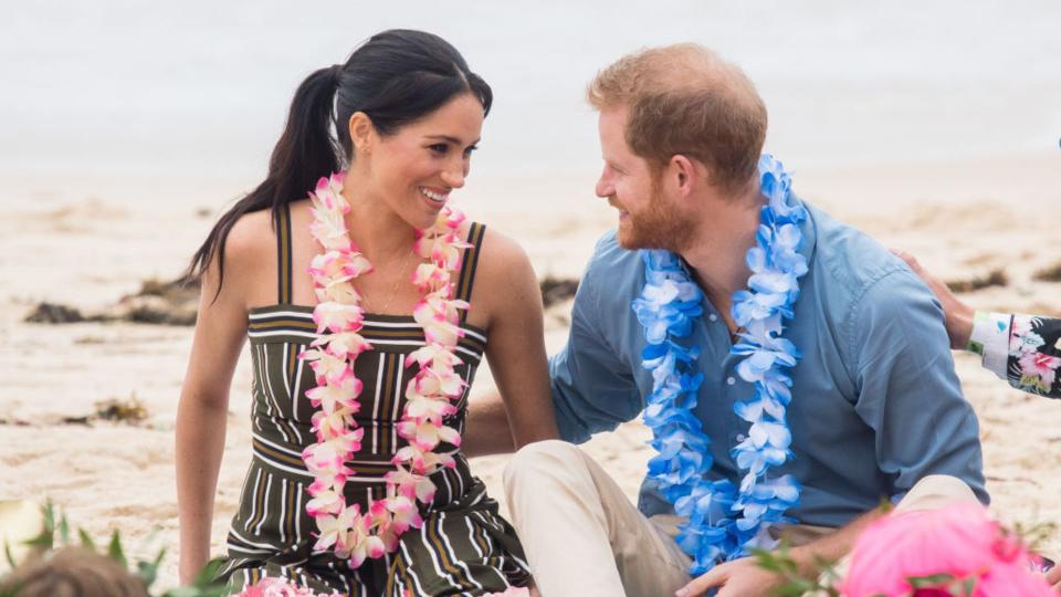 Prince Harry, Duke of Sussex and Meghan, Duchess of Sussex visit Bondi Beach on October 19, 2018 in Sydney, Australia. The Duke and Duchess of Sussex are on their official 16-day Autumn tour visiting cities in Australia, Fiji, Tonga and New Zealand. (Photo by Samir Hussein/Samir Hussein/WireImage)
