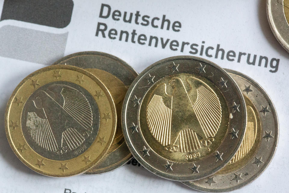 Für Rentner gibt es ab Juli mehr Geld (Bild: Fernando Gutierrez-Juarez/dpa)