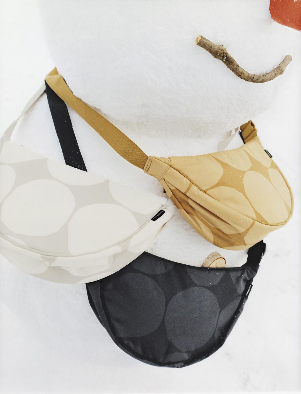 Handbags in the Marimekko x Uniqlo collaboration.