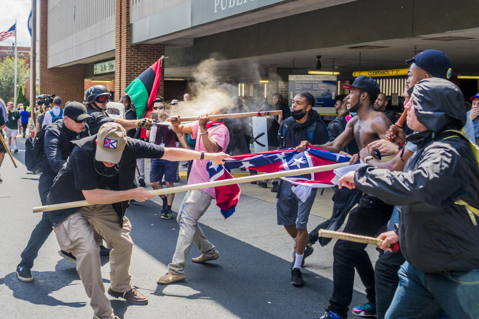 A veritable who’s-who of white supremacist groups clashed with hundreds of counterprotesters during the “Unite the Right” rally in Charlottesville, Va., on Aug. 12, 2017. (Photo: Michael Nigro/Pacific Press/LightRocket via Getty Images)