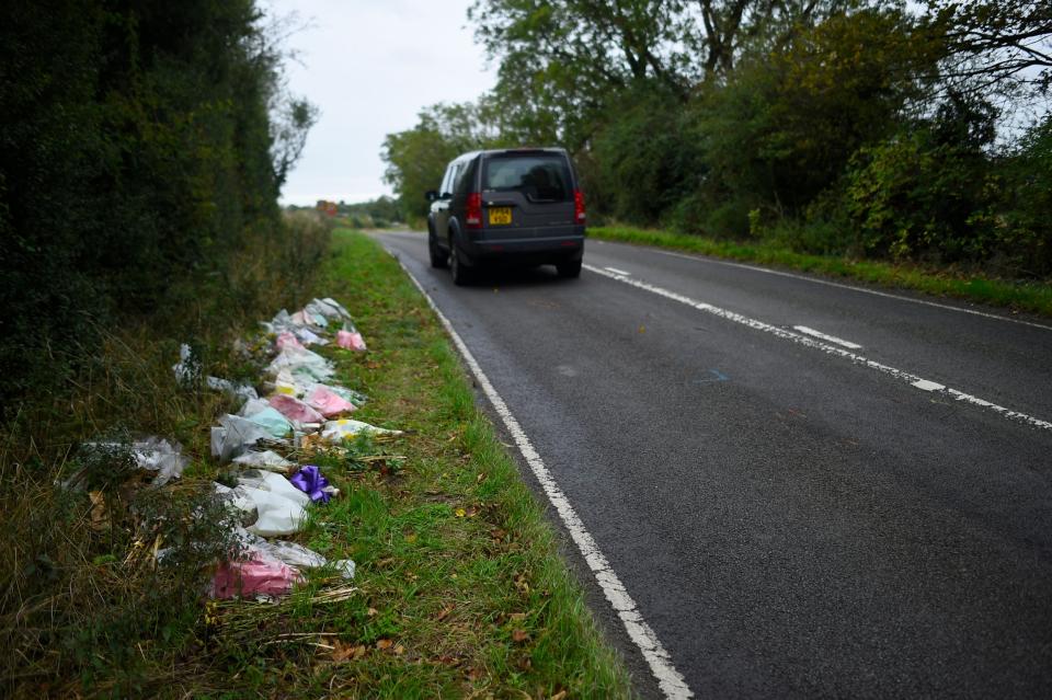 Flowers left in remembrance of Harry Dunn on the B4031 near RAF Croughton on October 7, 2019 (Getty Images)