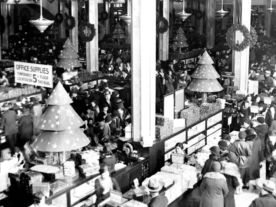 Macy's 1933