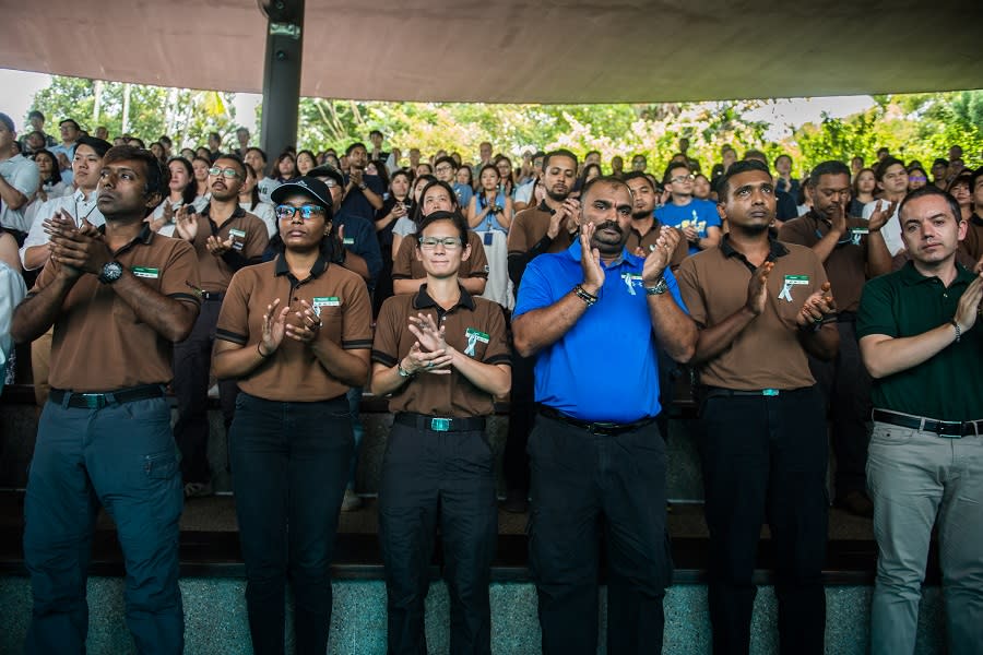 A minute of applause was observed by attendees at Inuka’s memorial service on 26 April, 2018. (PHOTO: Wildlife Reserves Singapore)