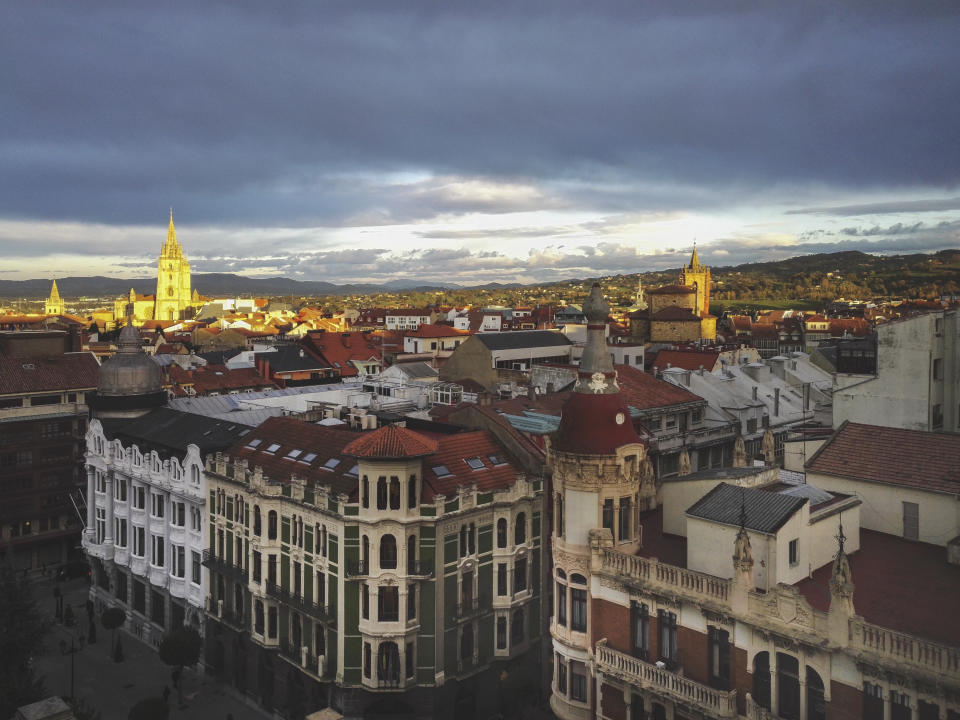 <p>El aumento del precio del alquiler en Asturias el último año ha sido del 3,5% hasta situarse en los 7,8 euros el metro cuadrado. (Foto: Getty Images).</p> 