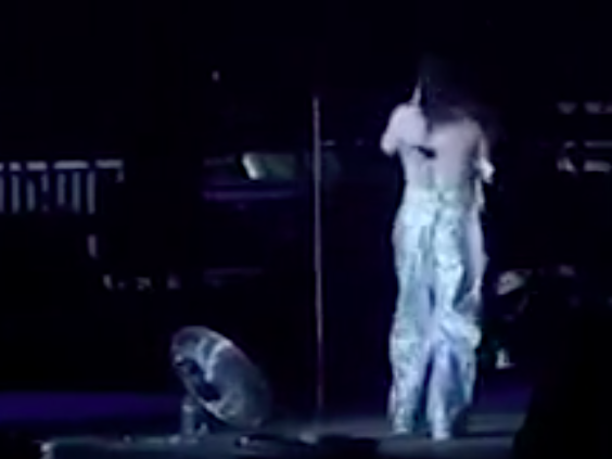 Lorde was performing at Splendour in the Grass in Byron Bay when she had an unfortunate wardrobe malfunction. Source: Triple J