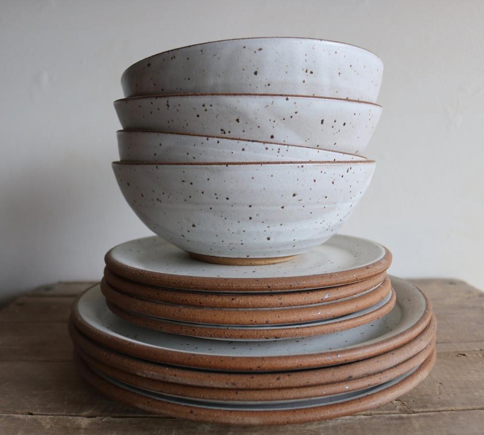 Find this KJ Pottery Dinnerware Set starting for $100 on <a href="https://fave.co/2VaElc5" target="_blank" rel="noopener noreferrer">Etsy</a>.