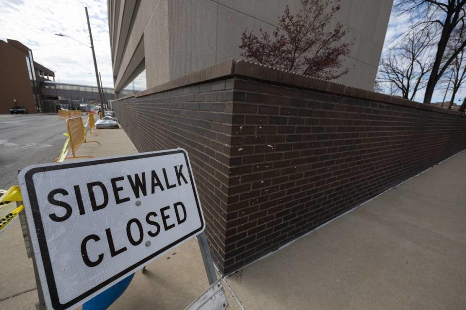 Signage, pictured here on March 20, directs visitors around construction work at the St. Clair County Courthouse in downtown Belleville. Joshua Carter/Belleville News-Democrat