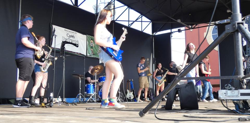 Breaking the Chain performs on the Schines Art Park stage Friday at the Bucyrus Bratwurst Festival.