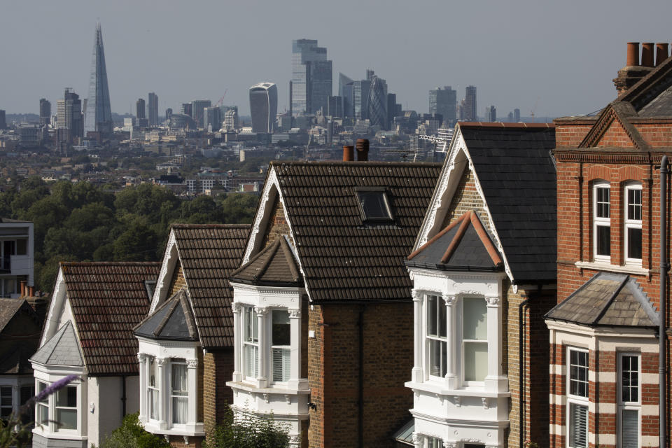 Rows of houses in London, England. Fewer properites are coming up for sale, pushing up demand and prices. Photo: Dan Kitwood/Getty Images