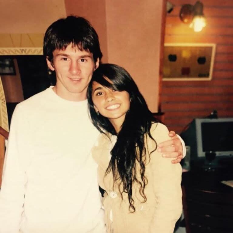 A lo largo de los años, Lionel Messi y Antonela Roccuzzo compartieron en redes imágenes de sus primeros años de relación