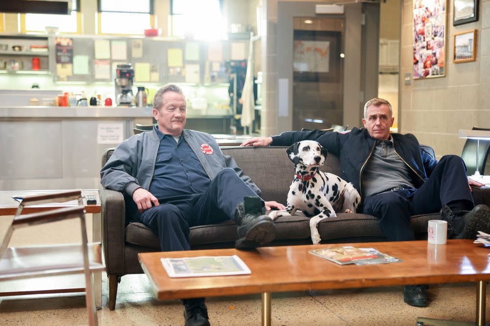 christian stolte as mouch, david eigenberg as christopher herrmann chicago fire