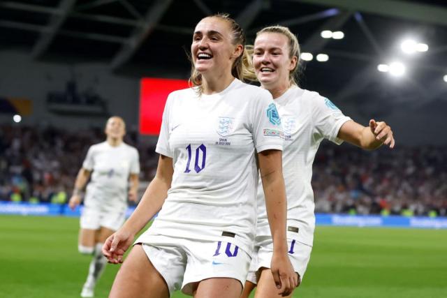 England's Lionesses get new period-conscious football kits - Thred Website