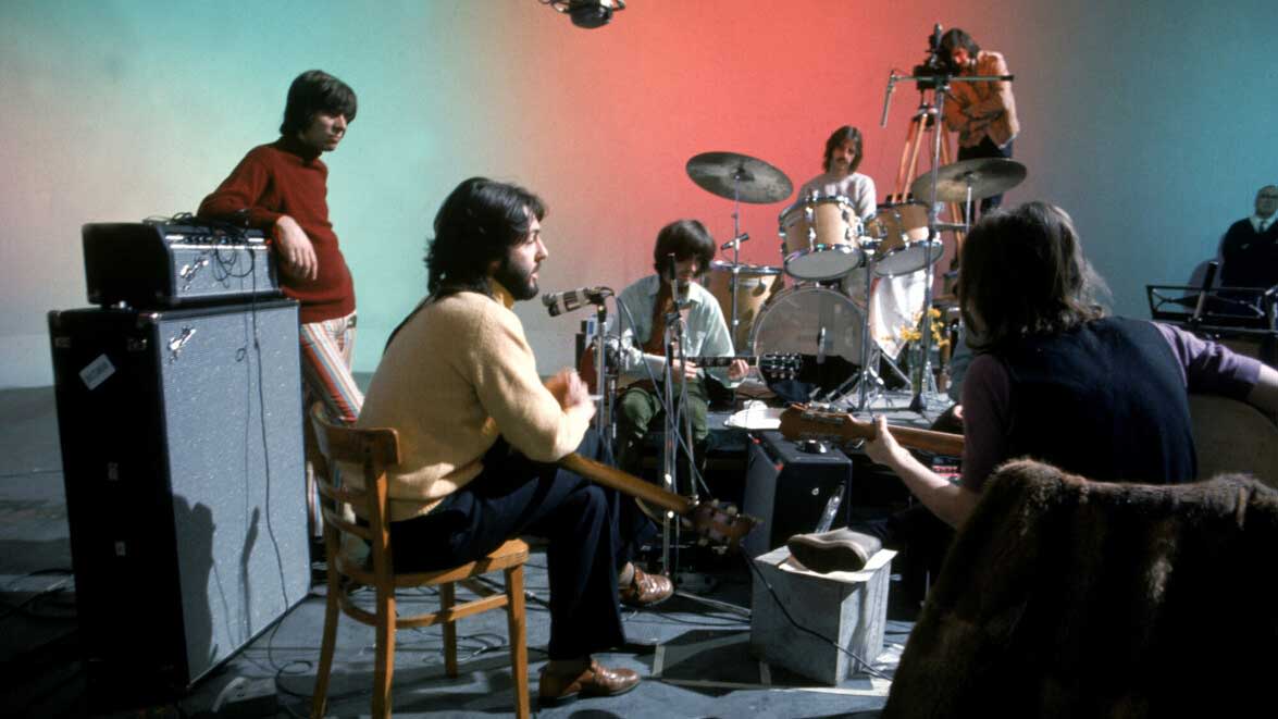  The Beatles in the studio. 