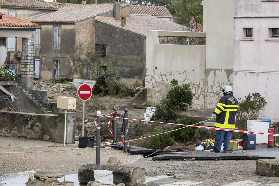 Flash floods tear through southwestern France