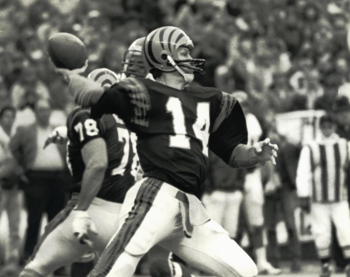 Former Bengals QB Ken Anderson sums jubilation in a tweet