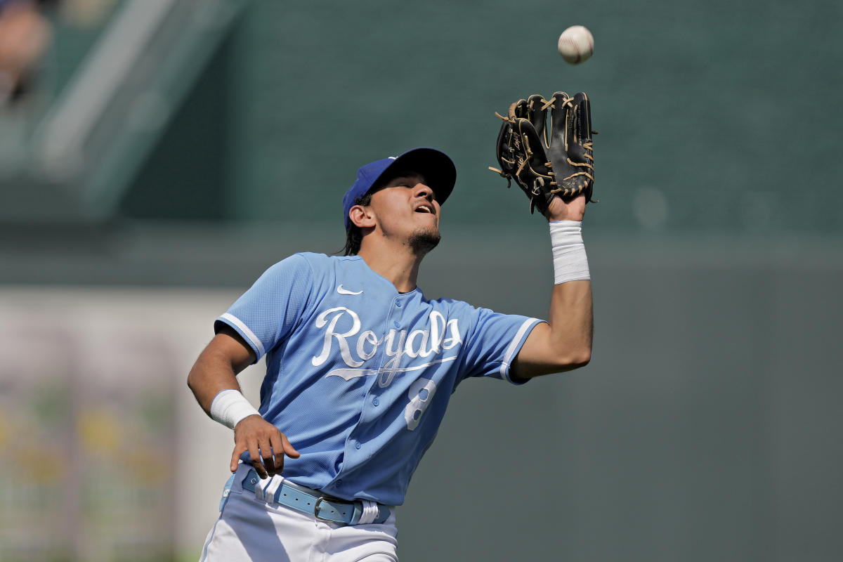 Atlanta Braves acquire veteran infielder Nicky Lopez in a trade with the  Kansas City Royals