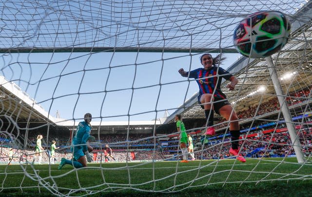 Patricia Guijarro netted twice in two second-half minutes to level the trophy contest (