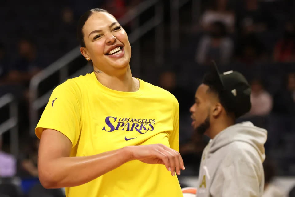 Liz Cambage's Sparks 'divorce' had conflict from jersey number