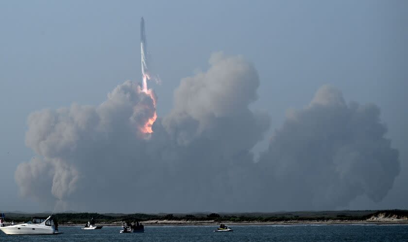 TOPSHOT - The SpaceX Starship lifts off from the launchpad during a flight test from Starbase in Boca Chica, Texas, on April 20, 2023. - The rocket successfully blasted off at 8:33 am Central Time (1333 GMT). The Starship capsule had been scheduled to separate from the first-stage rocket booster three minutes into the flight but separation failed to occur and the rocket blew up. (Photo by Patrick T. Fallon / AFP) (Photo by PATRICK T. FALLON/AFP via Getty Images)