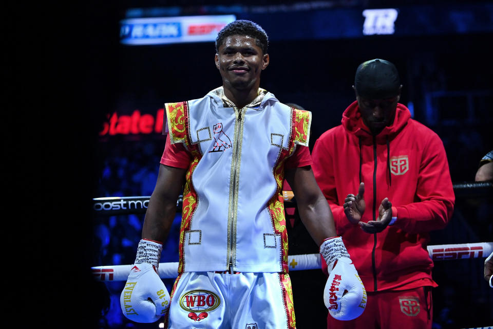 ATLANTA, GA - 23 DE OCTUBRE: Shakur Stevenson ingresa al ring antes de enfrentarse a Jamel Herring en su pelea de peso ligero en State Farm Arena el 23 de octubre de 2021 en Atlanta, Georgia.  (Foto de Brandon Magnus/Getty Images)