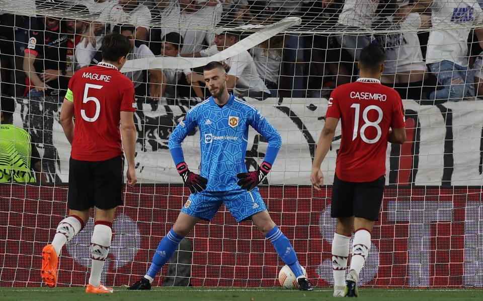 David de Gea of ​​Manchester United reacts to conceding a goal to Youssef En-Nesyri of Sevilla FC during the UEFA Europa League quarter-final - Football has evolved - but David De Gea is still the same - Matthew Peters/Getty Images