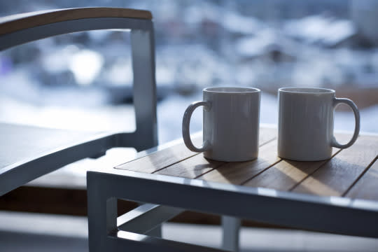 Run a cold mug under hot water before pouring coffee in it