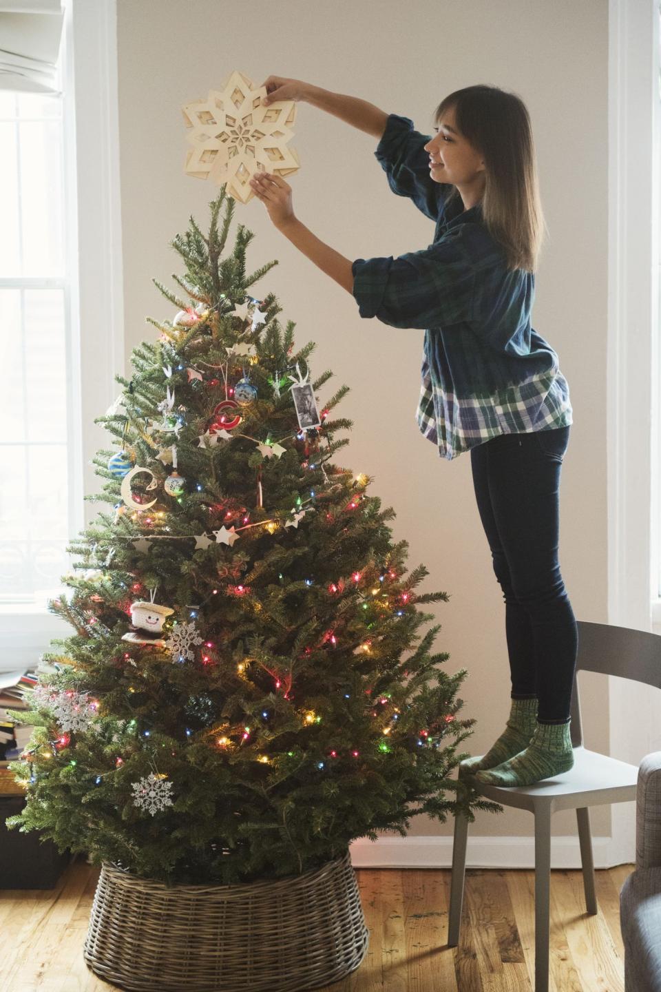 25 Brilliant Ideas for a DIY Christmas Tree Stand