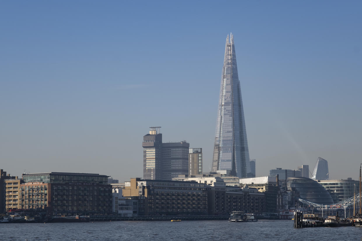 Consumer confidence decreased four points to -19 this month as the rising cost of living became the paramount consumer concern. Photo: Mike Kemp/In Pictures via Getty Images