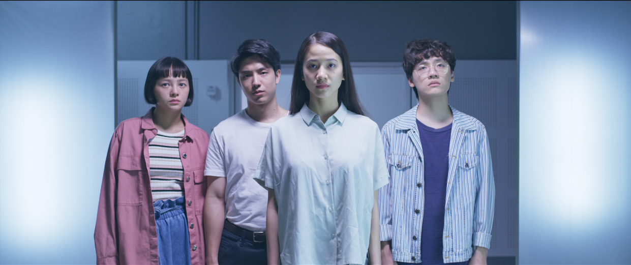 Deep is a Thai mystery thriller starring (from left to right): Supanaree Sutavijitvong as Cin, Kay Lertsittichai as Win, Panisara Rikulsurakan as Jane, and Krit Jeerapattananuwong as Peach. (Photo: Netflix)