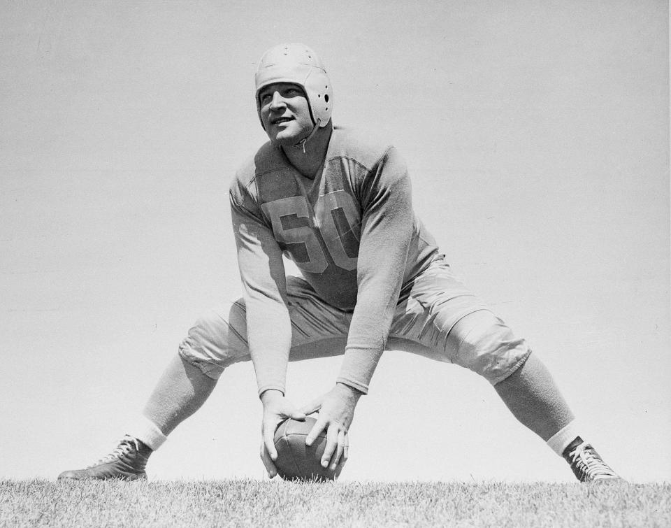 Alex Wojciechowicz of the Detroit Lions in posed action, Nov. 14, 1944. (AP Photo)