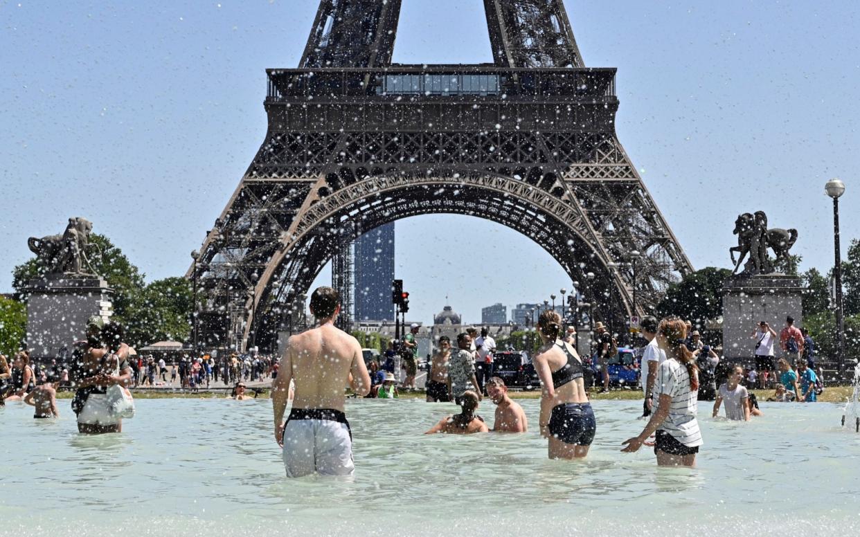 As France braces for its second heatwave this summer, with air pollution expected to spike again, Marseille has imposed speed limits on ships entering its port - Anadolu