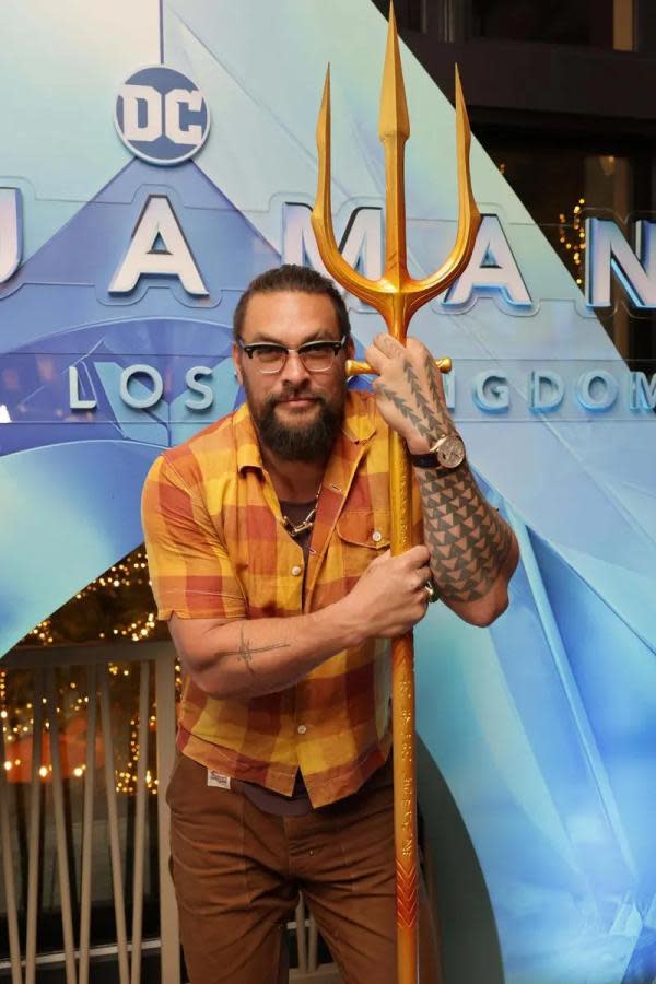 Jason Momoa en la alfombra roja de Aquaman y el Reino Perdido (Fuente: THR)