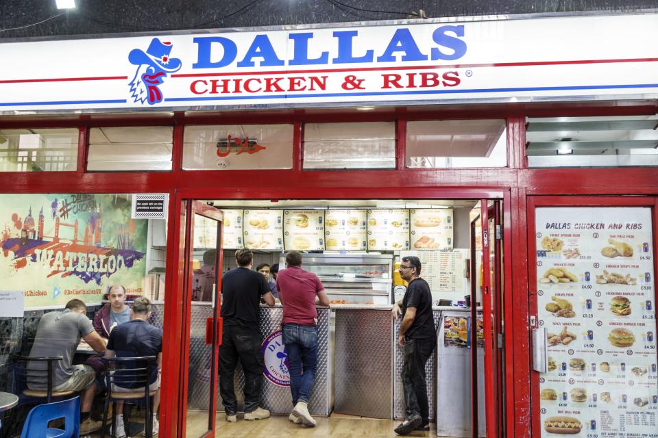 Dallas Chicken & Ribs, a Halal take-away in London. | Jeff Greenberg—Universal Images Group via Getty