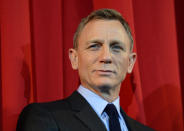 Sur le net, on trouve certains commentaires d'internautes disant que Daniel Craig ressemble <em>"de plus en plus à un vieux routier russe"</em>. En 2006 déjà, dans <em>Libération</em>, il répondait à la déclaration du journaliste <em>"Les gens tiquent sur votre type Poutine" </em>par <em>"Oui, Bond avec la sale gueule de l'officier du KGB... J'ai vraiment l'air russe ?". </em>Mais Daniel Craig n'a aucune origine russe. En revanche, il a un ancêtre dans la Drôme, en France ! (<em>crédit Getty</em>)