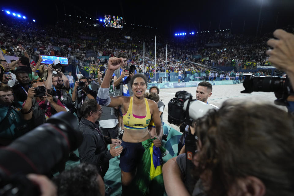 Brazil beats Canada in tense threeset women's beach volleyball gold