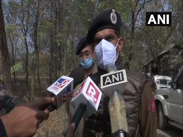 Inspector General of Police Vijay Kumar speaking to reporters in Kulgam on Friday. Photo/ANI