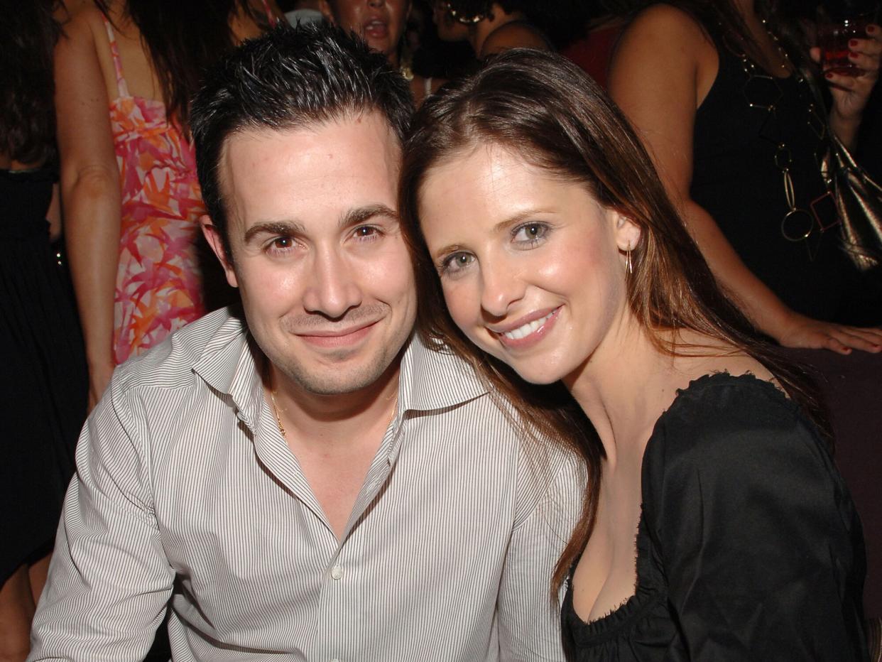 Freddie Prinze Jr. and Sarah Michelle Gellar at the The Plumm in New York City, New York