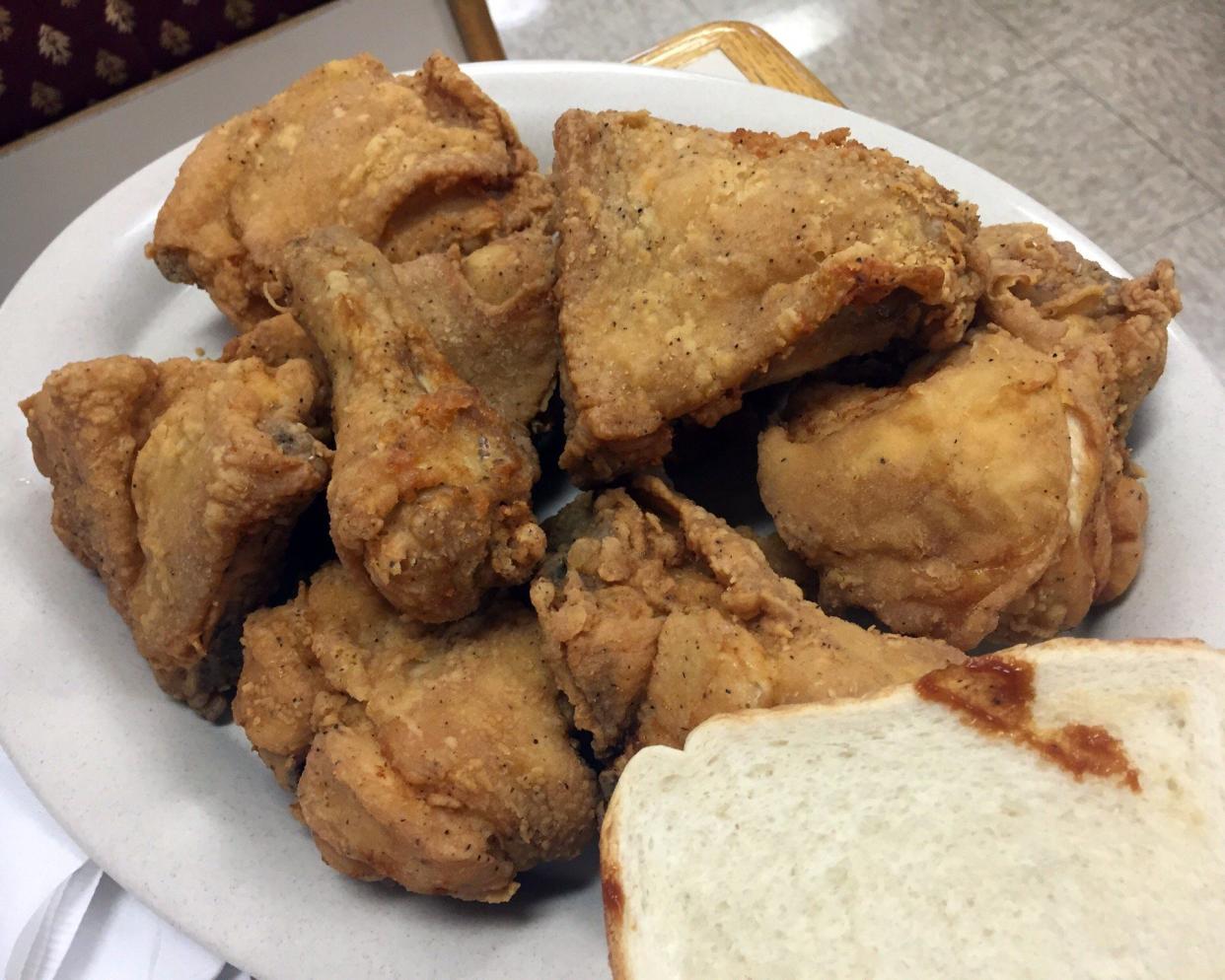 fried chicken and bread from dash inn