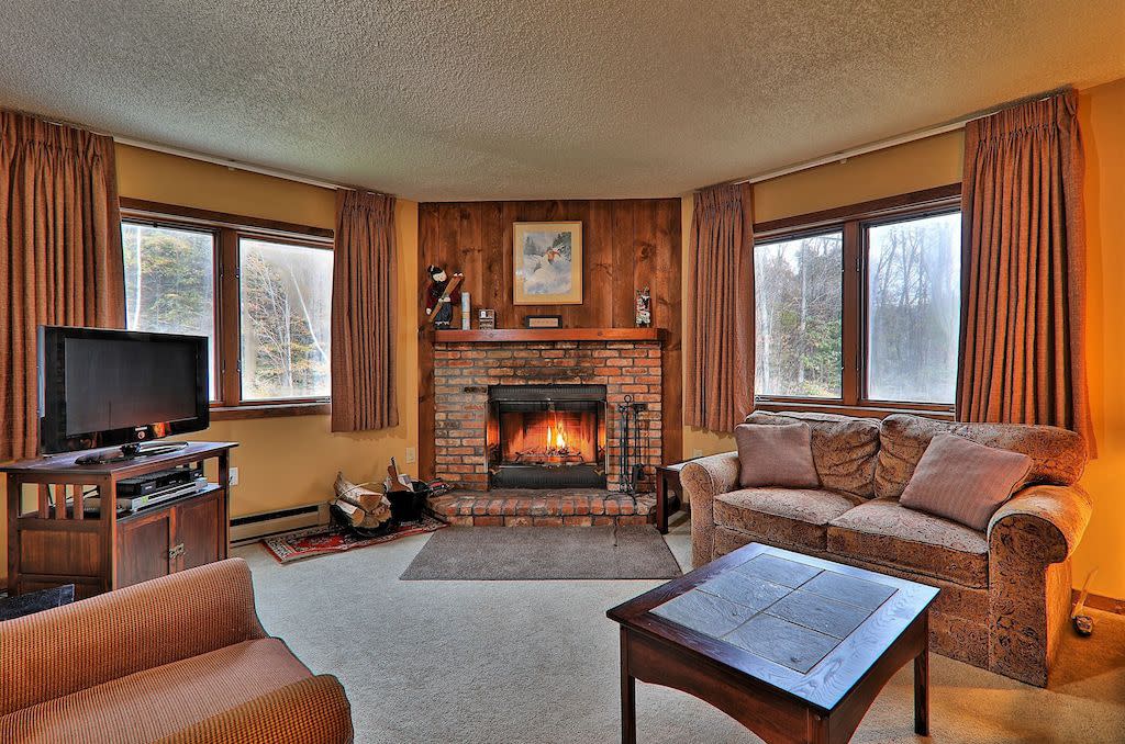 Kettle Brook 2-Bedroom Condo