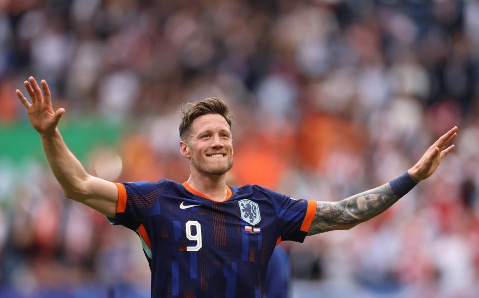 Wout Weghorst of the Netherlands celebrates