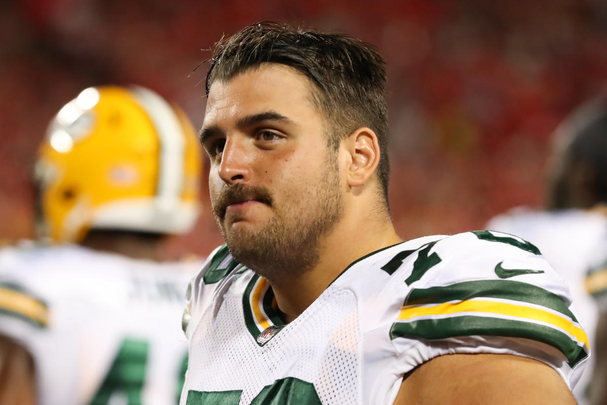 Packers G Jon Runyan Jr. fined $5K by his father, NFL VP of rules