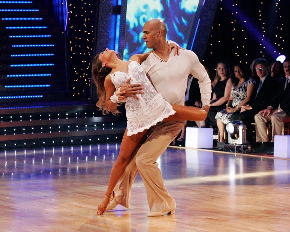 Edyta Sliwinska and Jason Taylor perform a dance on the sixth season of Dancing with the Stars.